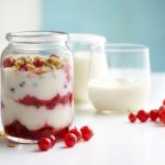 yoghurt-and-berries-malouburger