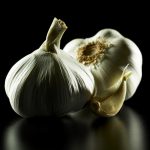 garlic-on-black-jens-johnson-jens-johnson-food-and-drink-photography-jan-17